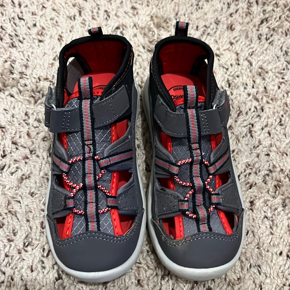 Boys Oshkosh Zinger Sandals Shoes Size 12 Black Red Gray